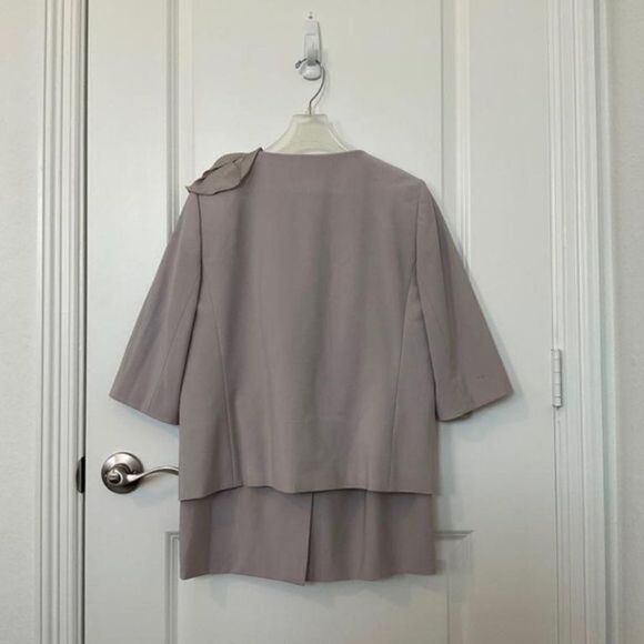 Ann Taylor Lavender‎ Suit - Picture 3 of 4